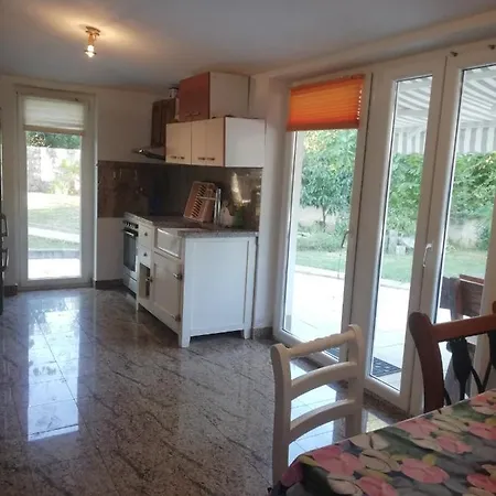 Apartman Nevia Lka *