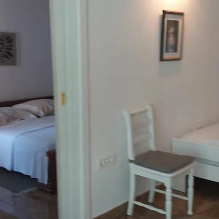Apartman Nevia Lka *